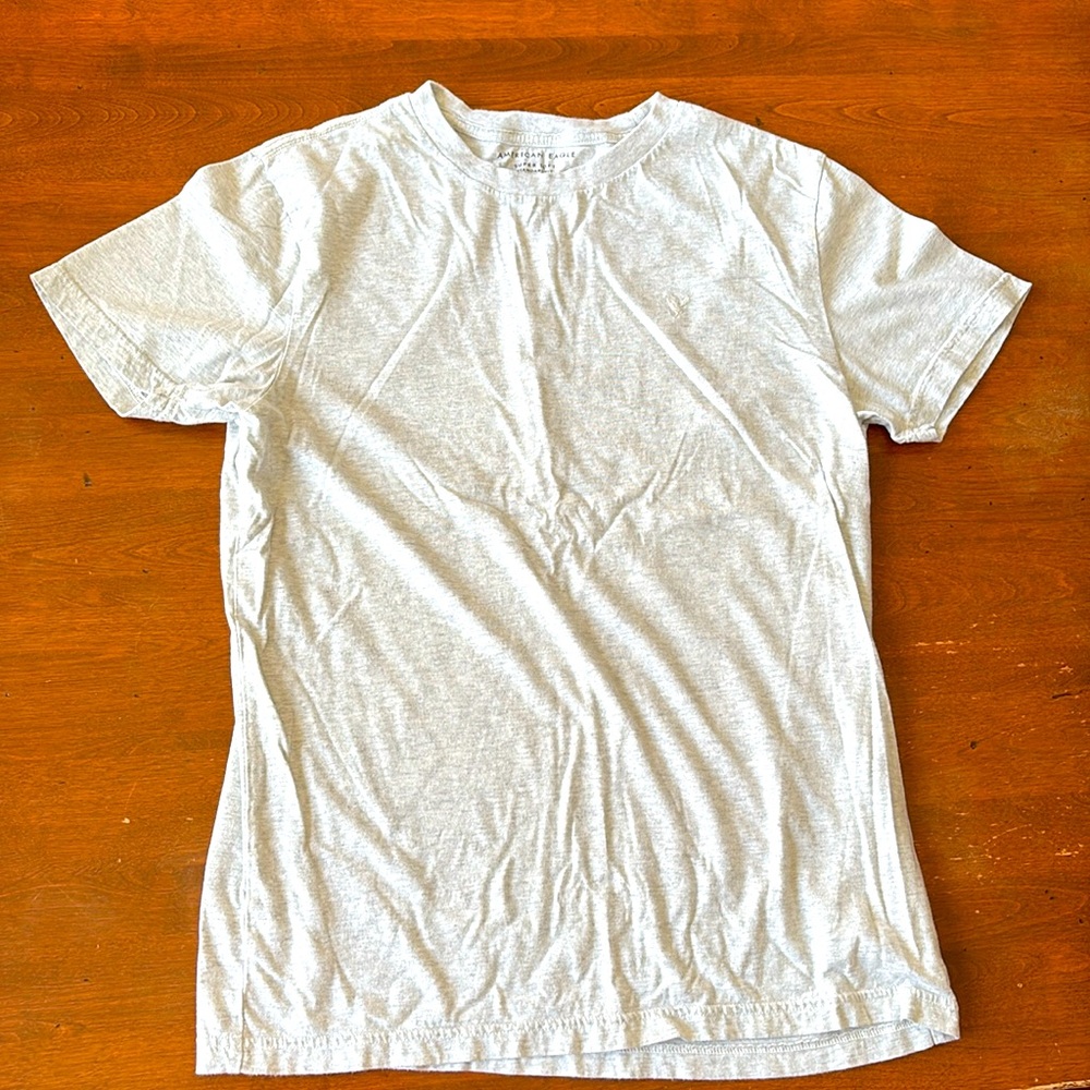 American Eagle T-shirt